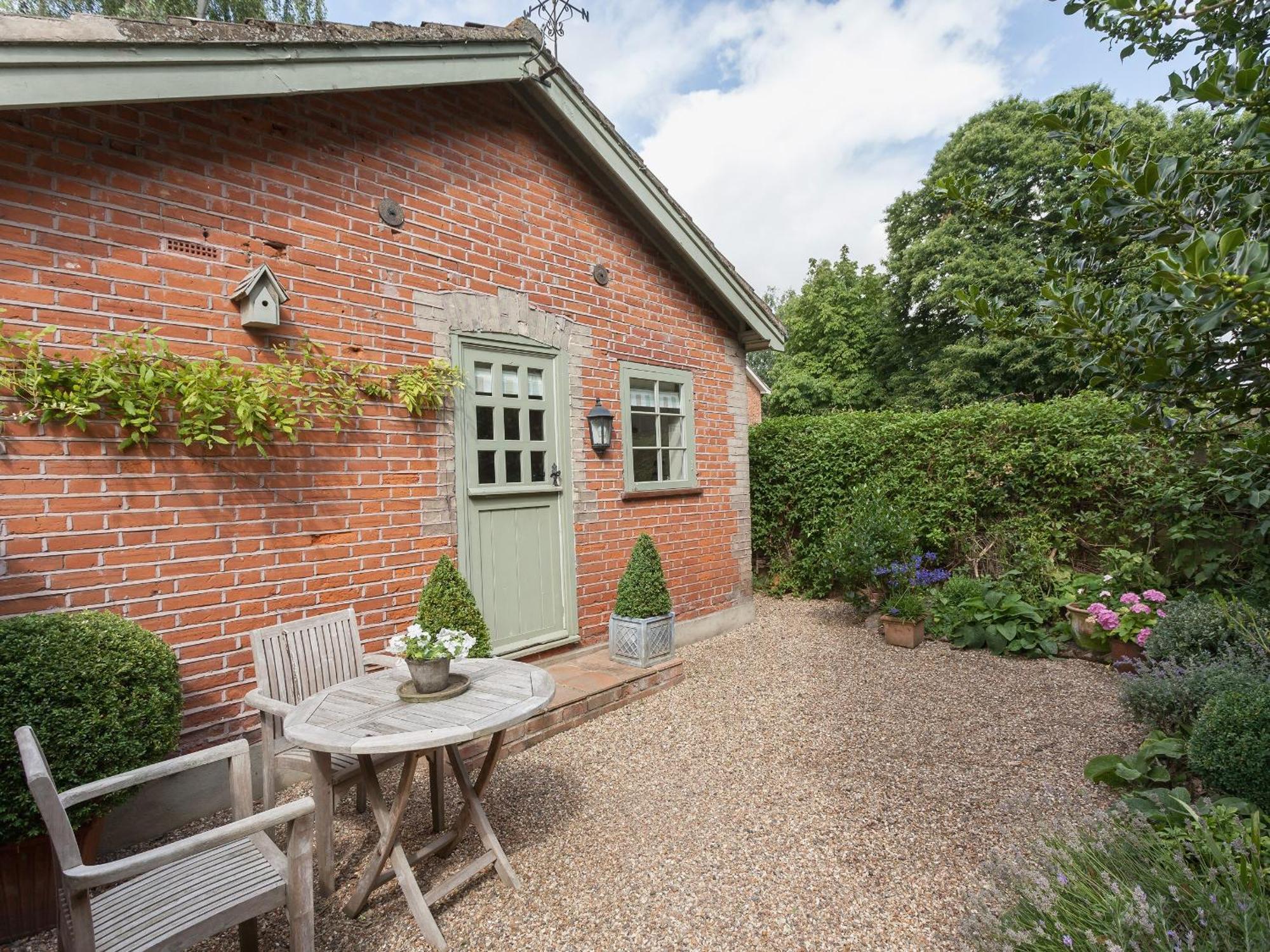 The Coach House Villa Tattingstone Екстериор снимка